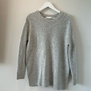 H&M Wool Blend Gray Cozy Knit Split Hem Sweater Size Small Slightly Oversized